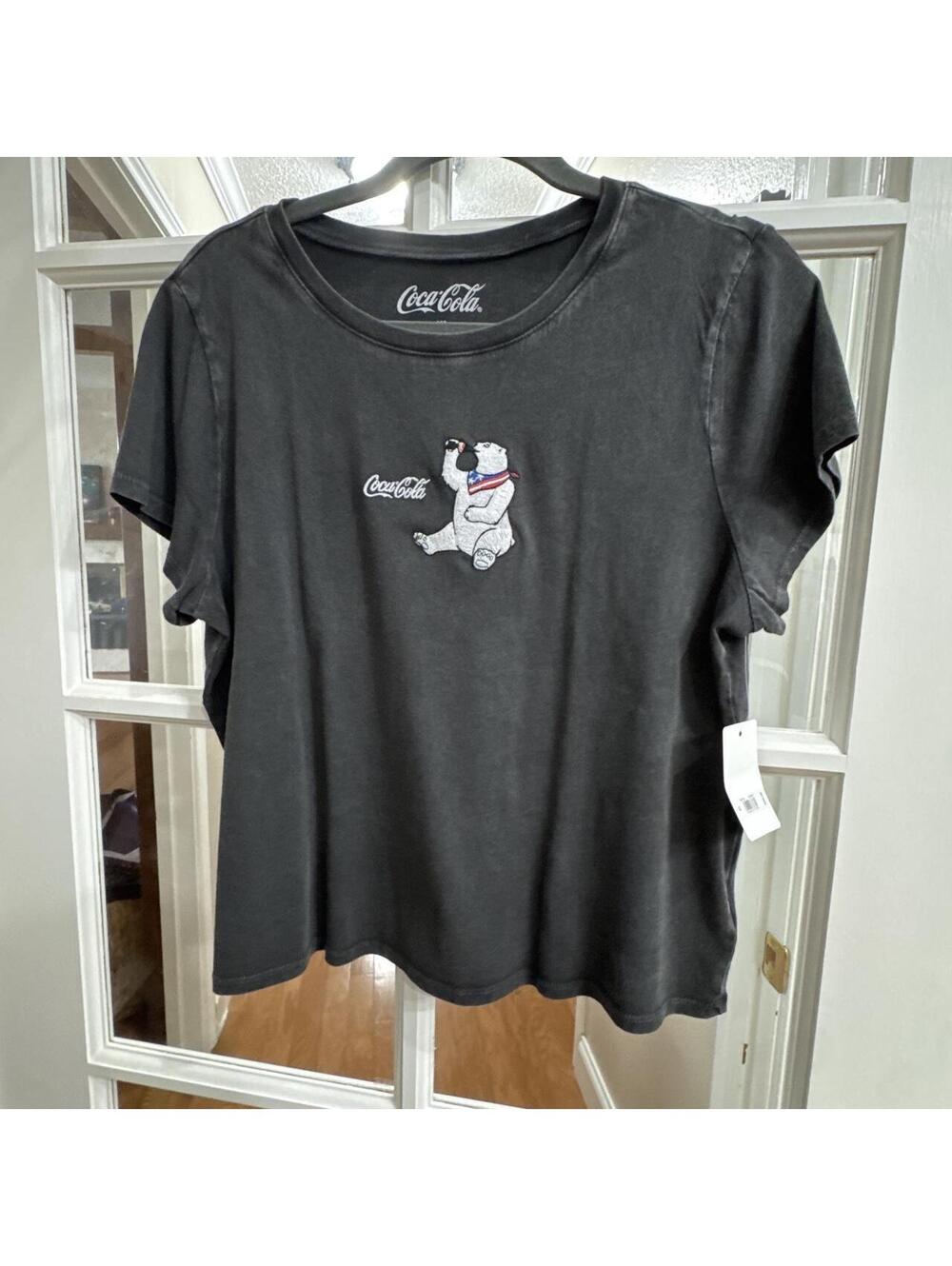 Lucky Brand Women's Grey and Black Tshirt